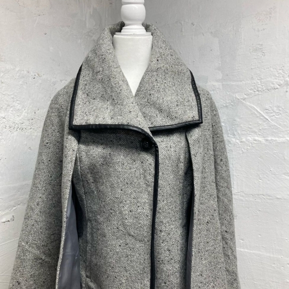 APT 9 Tweed Cape Soft Gray Wool Blend Lined Faux Leather Trim Pockets SM NWT - Picture 2 of 16